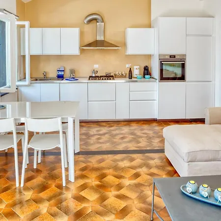 Marla House Sea View * Levanto